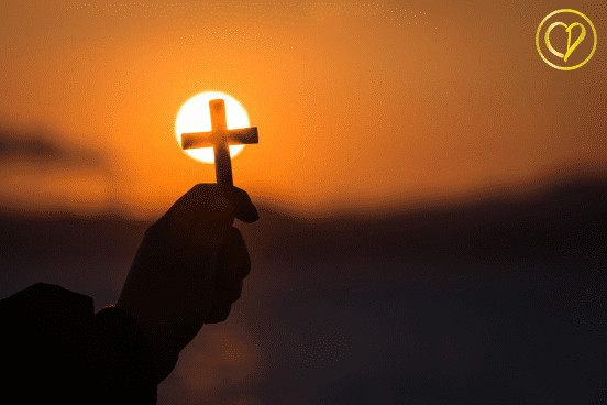 Le symbolisme de la croix : un voyage à travers les cultures, les religions et la mode