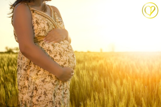 Félicitations pour cette merveilleuse nouvelle : une grossesse à célébrer ! collierpersonnalise.com